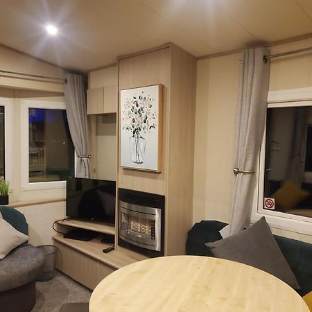 Villa 3 Bed Retreat With Hot Tub à Felton  Extérieur photo